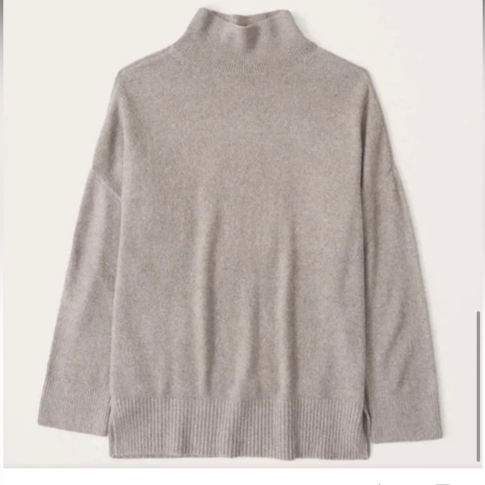 Abercrombie oversized legging friendly sweater- XS